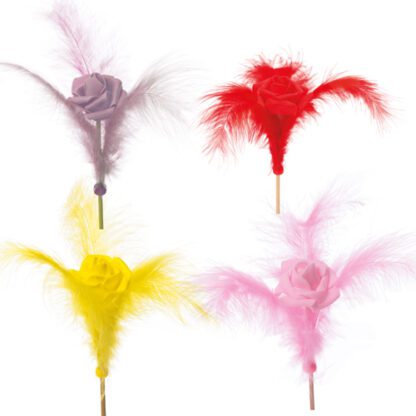 Plumes avec rose : XX pièces Sur pique en bois Dimensions hors pique : H. 12 cm Couleurs unies : rose, jaune, rouge, violet... Modèles aléatoires Matière : plume, EVA (Ethylene Vinyl Acetate) Référence : 7399 Décoration glaces et cocktails - Mondo Déco entreprise française